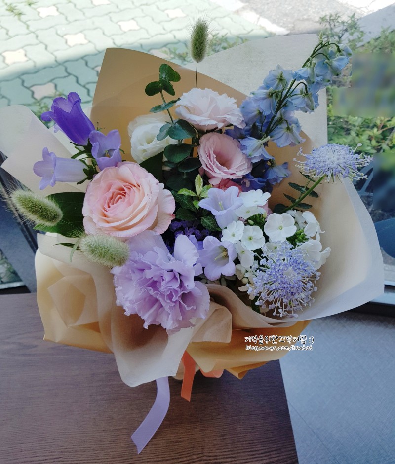 예쁜 꽃다발 선물 , 종류 다양하네 ♥ 디디스커스 초롱꽃 등 꽃말 알아보기 : 네이버 블로그
