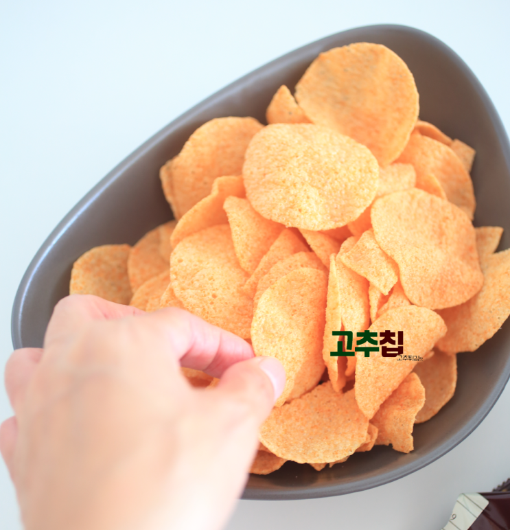  고추튀김과자 오리온 고추칩 떡볶이랑 먹어요