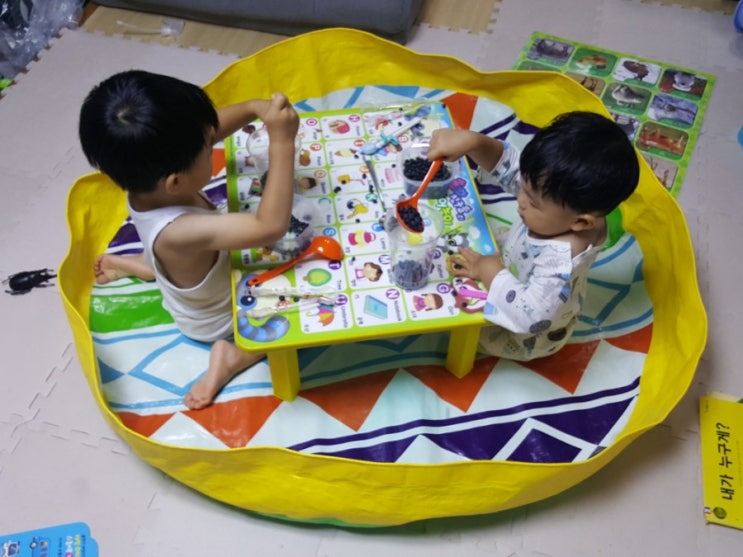  [4세+3세 유아 집콕놀이] 여름 관련 엄마표 아이주도 놀이활동 3_(수 영역)콩 옮기기 놀이