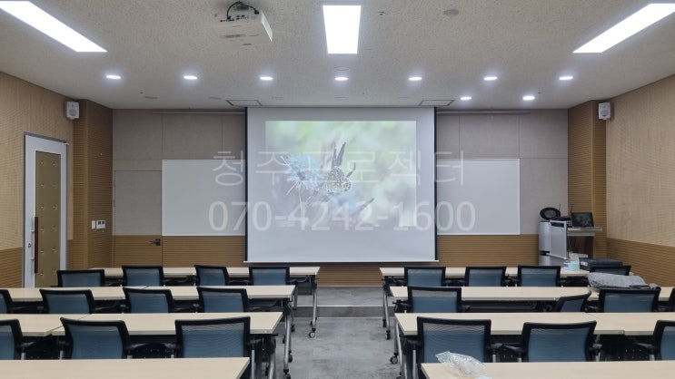  청주빔프로젝터스크린음향장비 - 충북경영자총협회  시공사례