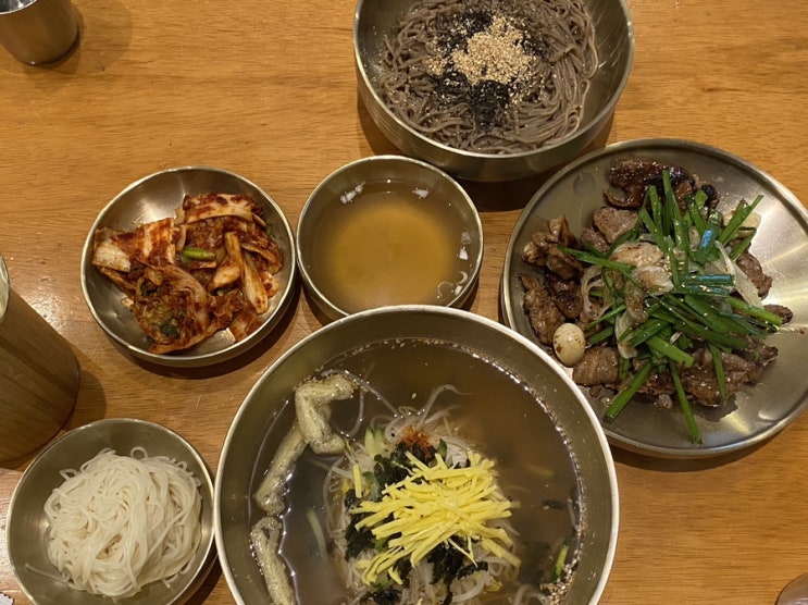 강남역에서 간단하고 든든하게 식사하고 싶을 때 풍국면