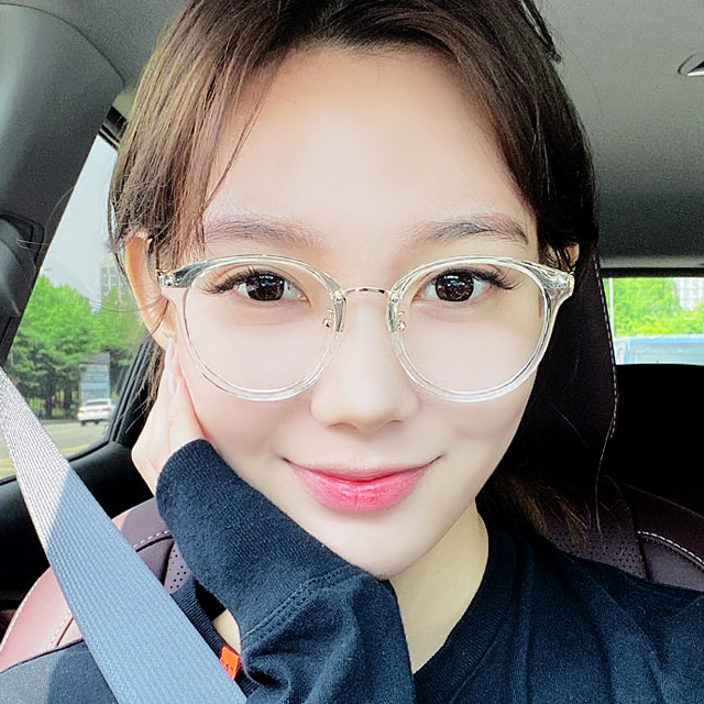 인기 급상승인 스타일호른 라운드 안경테 좋아요 인기 급상승인 스타일호른 라운드 안경테 좋아요