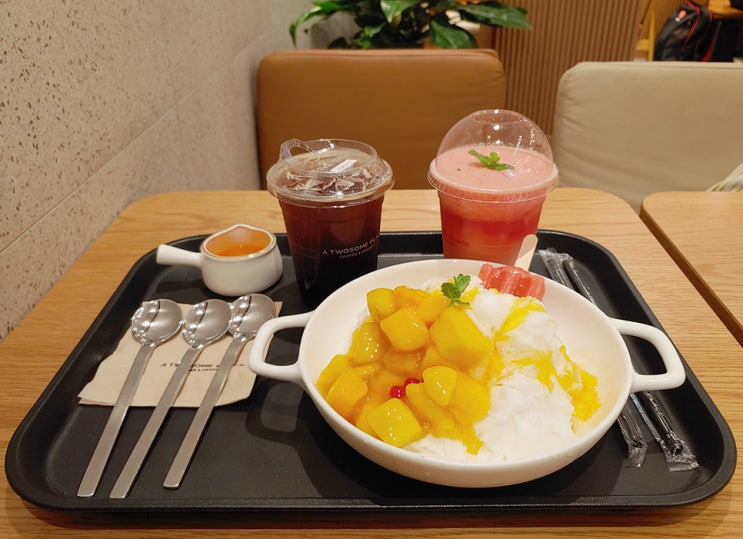  투썸 신메뉴 베리바 망고빙수 & 수박배쥬스