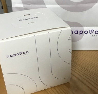  케이크 최고의 맛집 나폴레옹제과 후기(골드키위생크림 조각케이크)