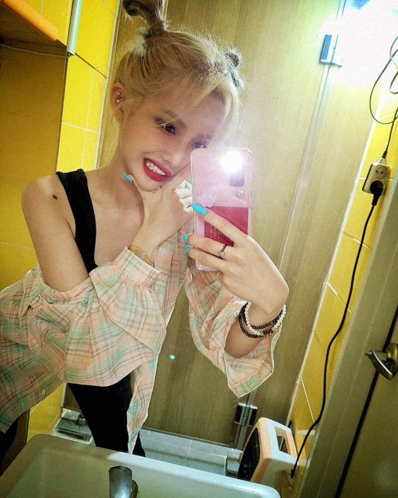 여자아이들 소연 인스타 나무위키 과거 작곡 타투 배경화면 엠카 1위 큐브 98년생 연예인 래....