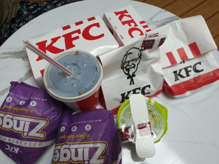  2021-07월 마지막쯔음 먹방일기 (KFC신메뉴+던킨행사도전)