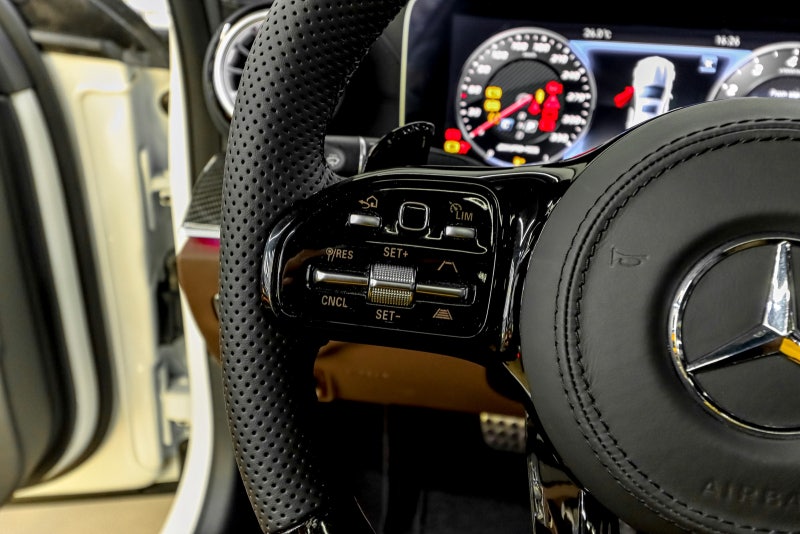 하남 초이로 / 핸들 / 벤츠 / E-클래스