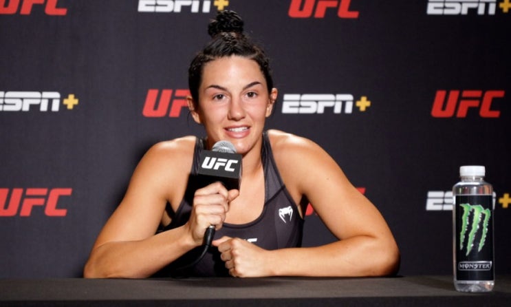 샤이언 베이스: 보너스 없었으면 빚 갚고 대전료 바닥...MMA 때문에 평생 빈털털이 등 MMA 뉴스 샤이언 베이스: 보너스 없었으면 빚 갚고 대전료 바닥...MMA 때문에 평생 빈털털이 등 MMA 뉴스