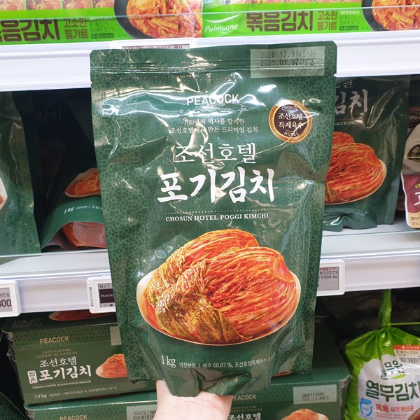 잘나가는 피코크 조선호텔 포기김치 1kg, 종이박스+아이스팩 ··· 잘나가는 피코크 조선호텔 포기김치 1kg, 종이박스+아이스팩 ···