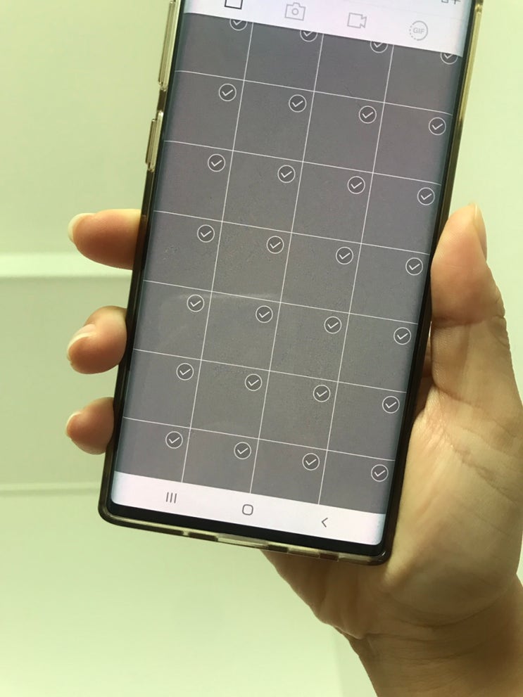  갤럭시 노트10 앱충돌로 동영상 편집 중단. 