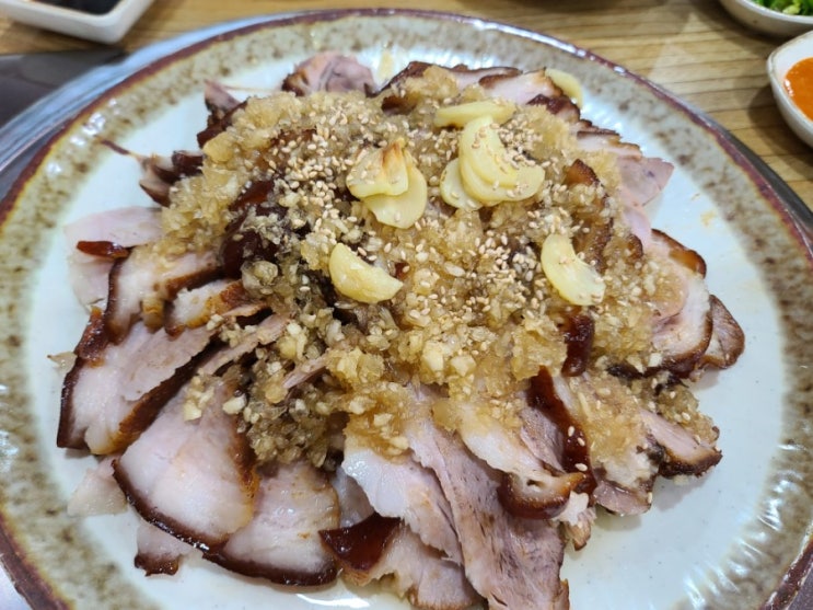 [울산]울산 전하동 맛집/쫄깃한 마늘족발이 너무 맛있는 유황먹은족발 동구점!