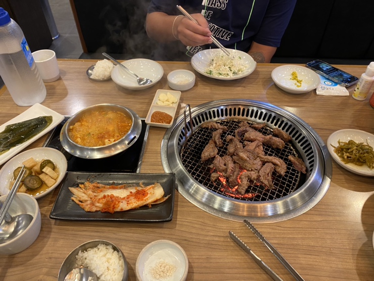  충무로 갈비살 구이집 황토골