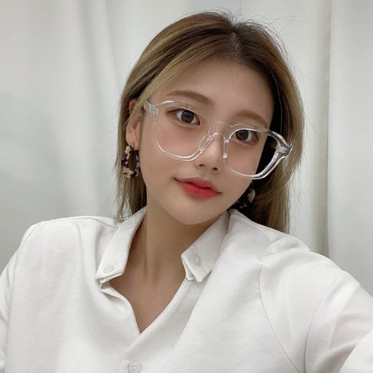 핵가성비 좋은 VANANA2 오버사이즈 빅프레임 투명안경테 추천합니다 핵가성비 좋은 VANANA2 오버사이즈 빅프레임 투명안경테 추천합니다