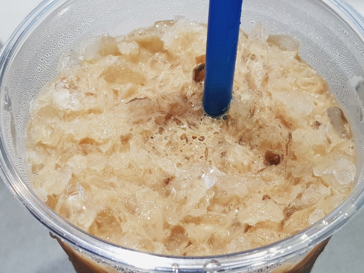 오랜만에 일산 빽다방 메뉴 호로록! 오랜만에 일산 빽다방 메뉴 호로록!