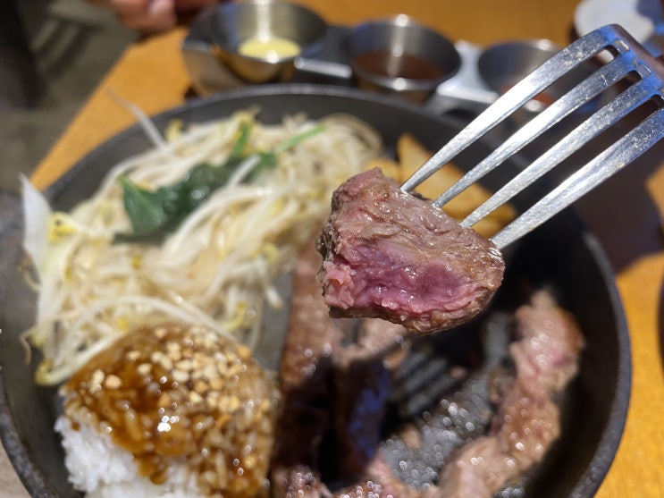  [홍대 파스치노 팬 스테이크] 스테이크를 무한리필로 먹을 수 있다니!