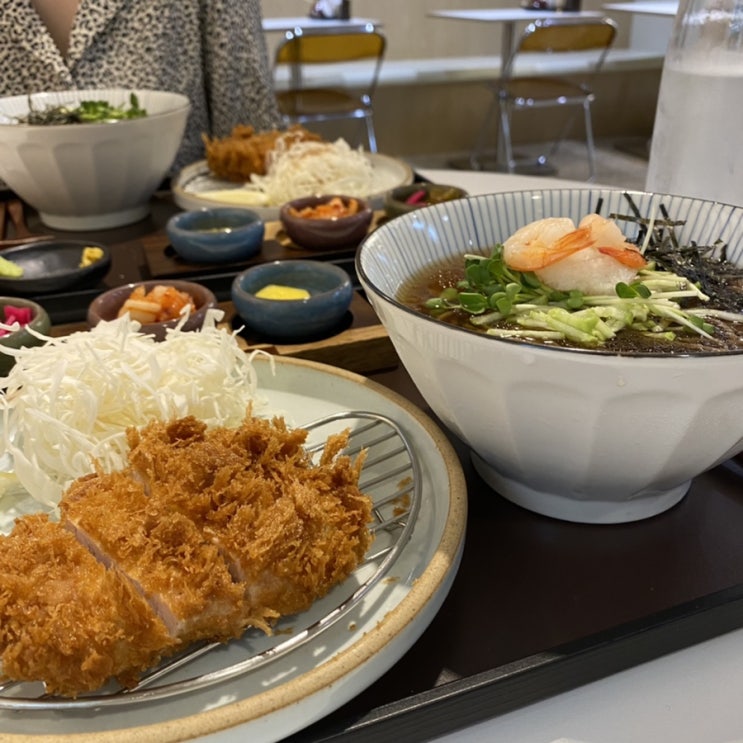  [서울숲 백돈] 골목에서 우연히 발견한 서울숲 카페거리 돈까스 맛집