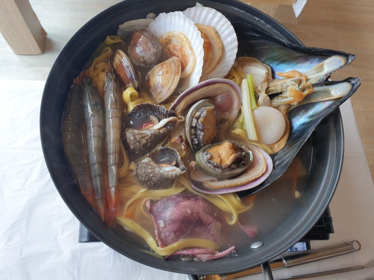 태안 꽃지해수욕장과 바지락칼국수 맛집(J네 칼국수)