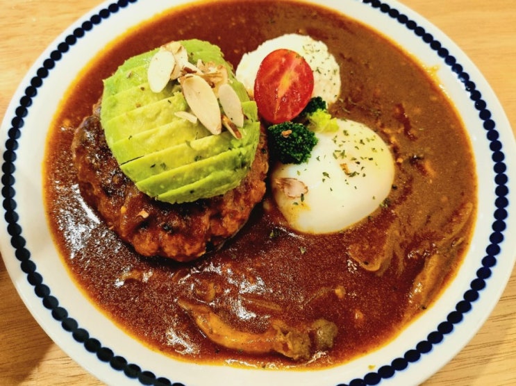  수원 행궁동 맛집 "그렇게함박이된다" 부드러운 함박스테이크