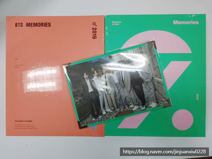 [내돈내산] 방탄소년단 2019 메모리즈& 2020 메모리즈 DVD 구매후기/ 포토카드는 누가 나왔을까?