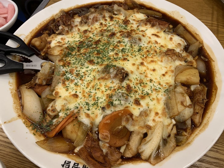 &lt;서울 사당역 맛집&gt; 정말 그냥 그랬던 "홍수계찜닭 사당역파스텔시티점" 솔직 리뷰 (6.8)