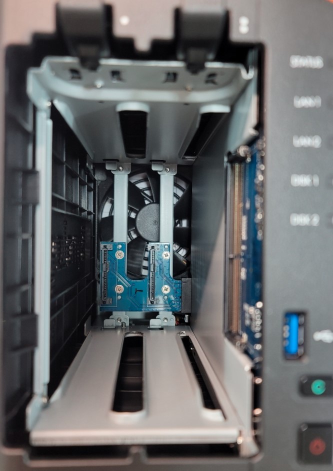  가정용 개인용 서버 및 클라우드로 나스 사용해보기 시놀로지 DS220+ NAS서버 설치 후기 (Synology DS220+)