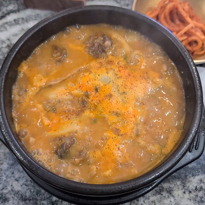  사당/이수순대국맛집 청와옥 <알고보니 육회맛집, 서울3대순대국, 놀면뭐하니 유재석이 반한 맛!>