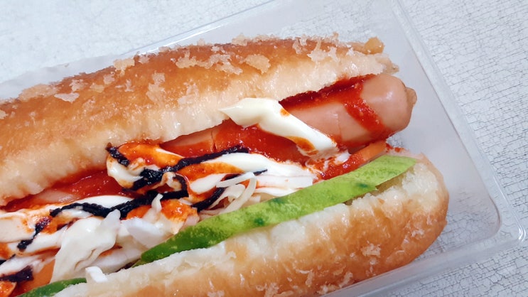파바 팔도비빔빵 2종을 먹어보았다(소시지 샐러드, 삼각불고기) 파바 팔도비빔빵 2종을 먹어보았다(소시지 샐러드, 삼각불고기)