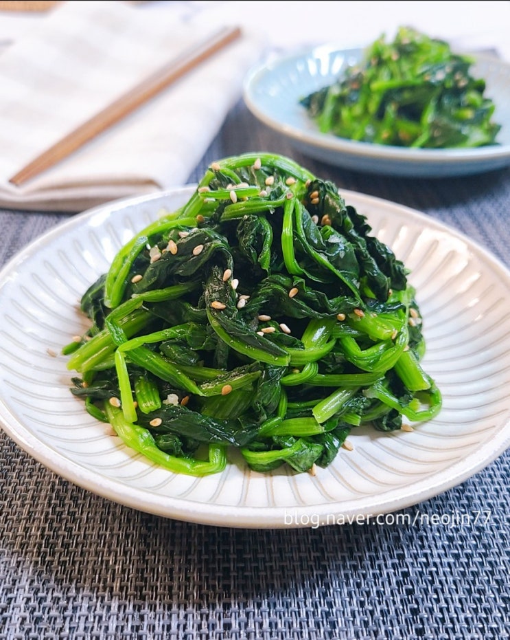 시금치나물무침 나물반찬 시금치요리 시금치데치기 시금치나물무침 나물반찬 시금치요리 시금치데치기