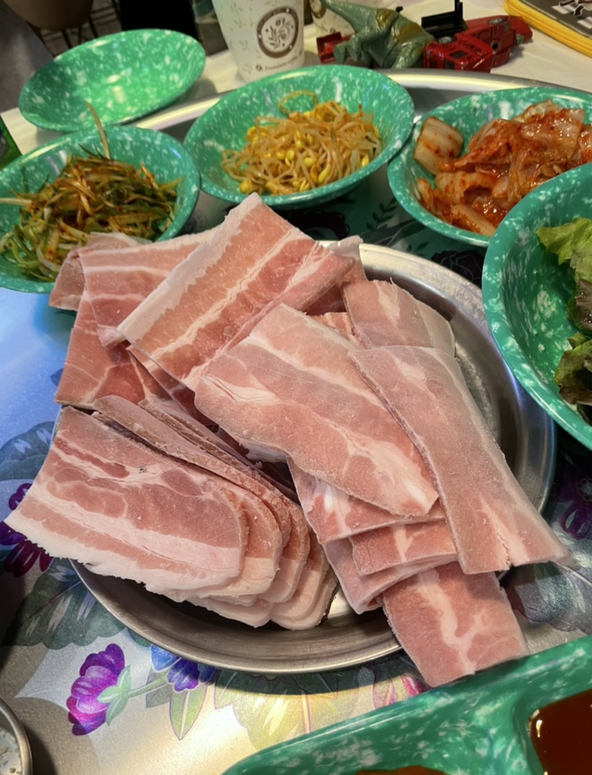  안양 메가트리아: 77냉삼(냉동 삼겹살 맛집)