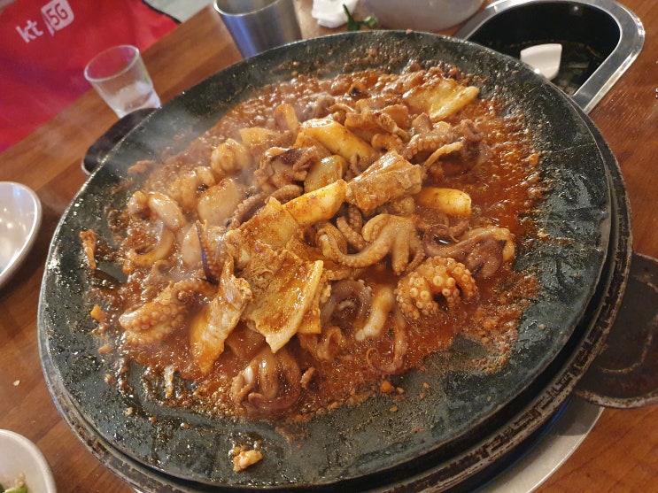  상봉역에 위치한 쭈꾸미 삼겹살이 맛있는 강금옥쭈꾸미