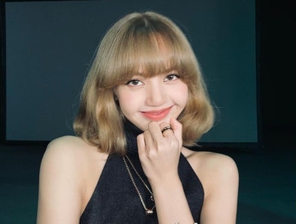 BLACKPINK Lisa，充滿撒嬌的可愛甜心