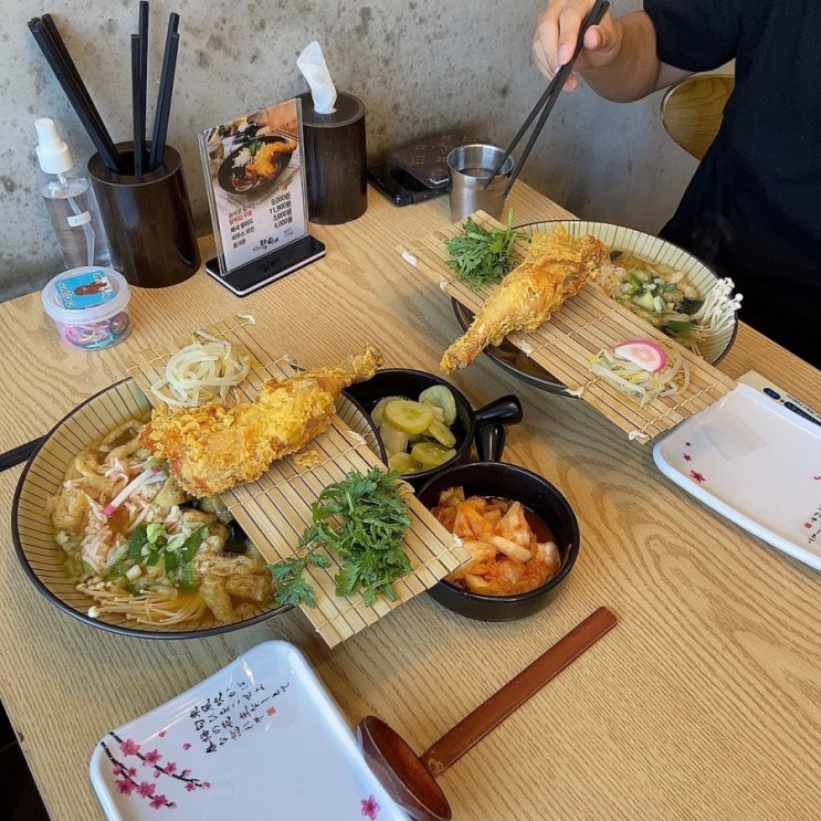  창원 3대 가포 우동맛집 커다란 우동그릇에 닭다리[우동한그릇]