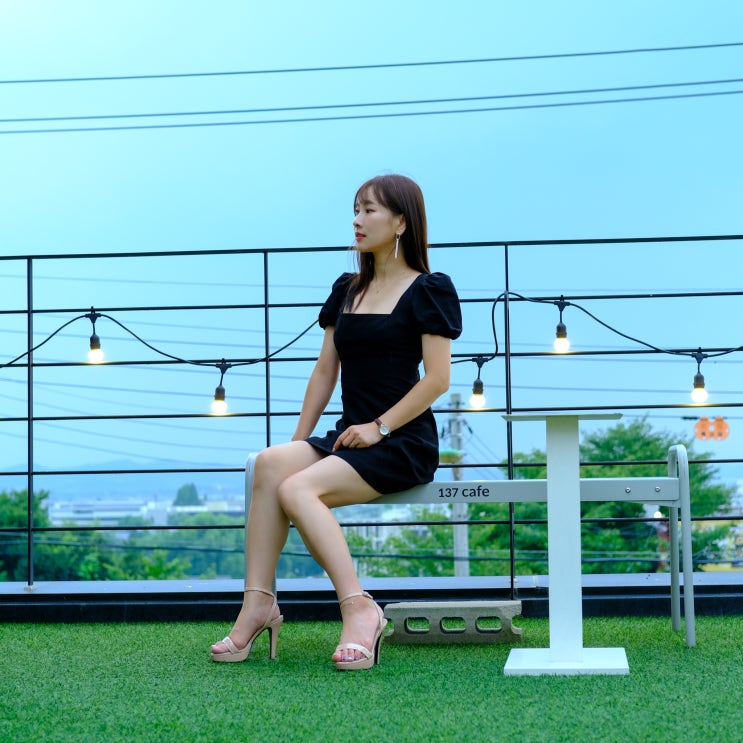린넨소재의 자라 블랙 미니 원피스 코디 8월 OOTD 린넨소재의 자라 블랙 미니 원피스 코디 8월 OOTD