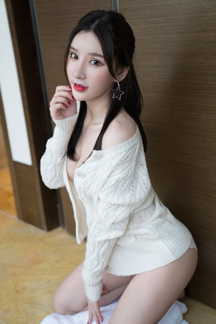  청순한 얼굴에 반전 몸매 글래머 육덕 모델들의 섹시 사진모은