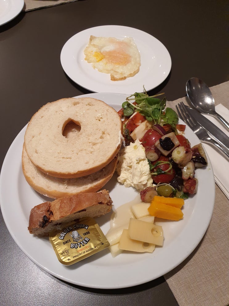  7월 제주 여행 : 성산포 자연산 회센타, 성산짬뽕, 성산을본갈치, 휘닉스제주 코지 조식