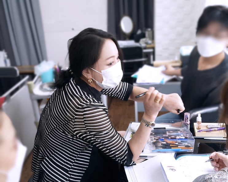  서초반영구학원 나만의 수업으로 시작해요