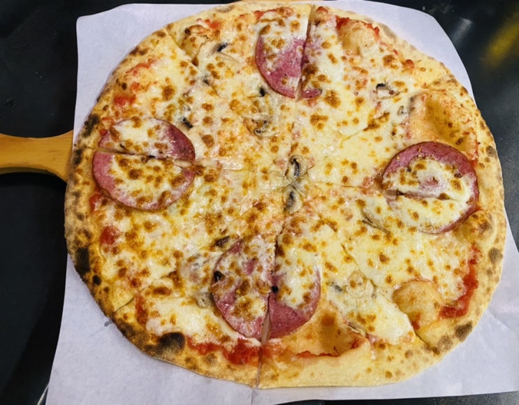  동천동 피자 치킨 트럭 1805 에일맥주와 화덕이 있는 수지 술집