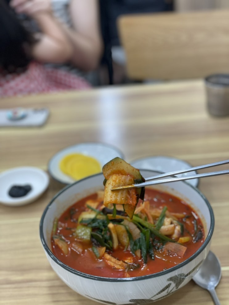  줄서서 먹는 홍천맛집 인생짬뽕 홍천 짬뽕전문점 상세 리뷰