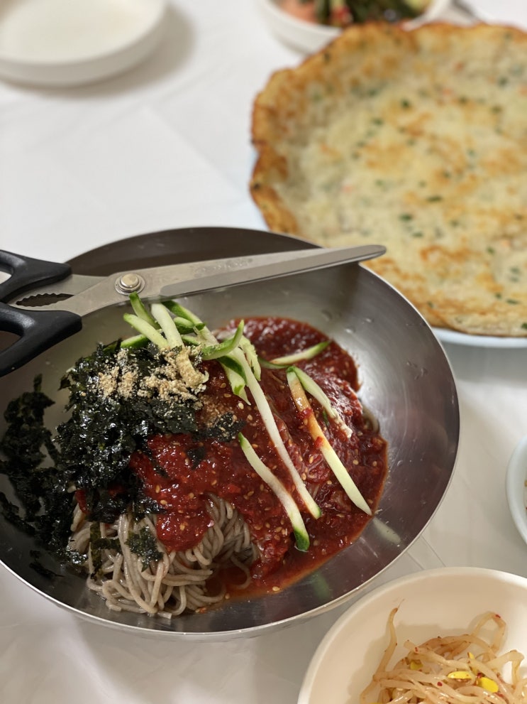  가리산막국수 - 세이지우드 홍천 근처 민물새우수제비&강원도 막국수 맛집 아기랑 후기