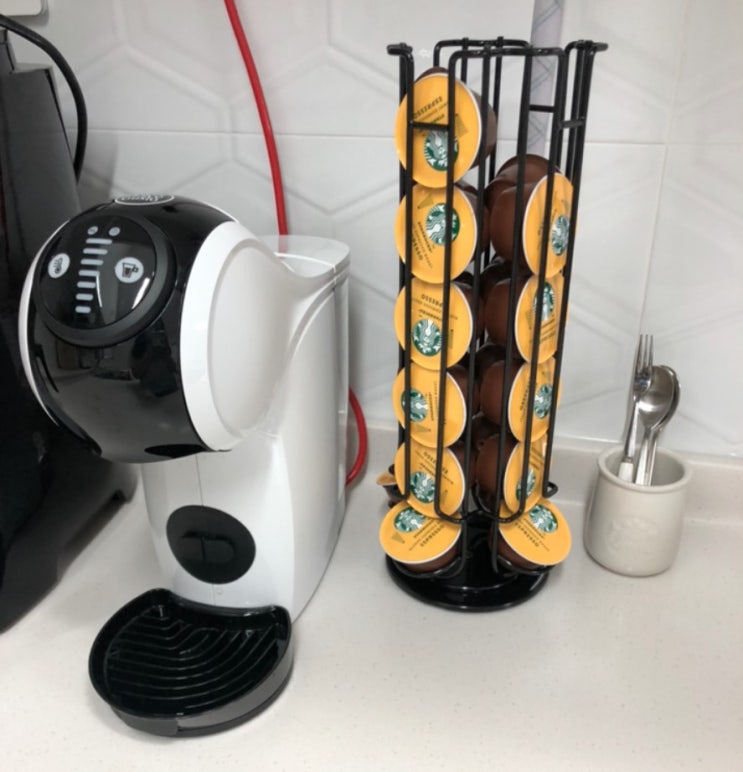  크기 실화냐? 네스카페 돌체구스토 지니오S 베이직 캡슐커피머신기 사용기 (NESCAFE Dolce Gusto)