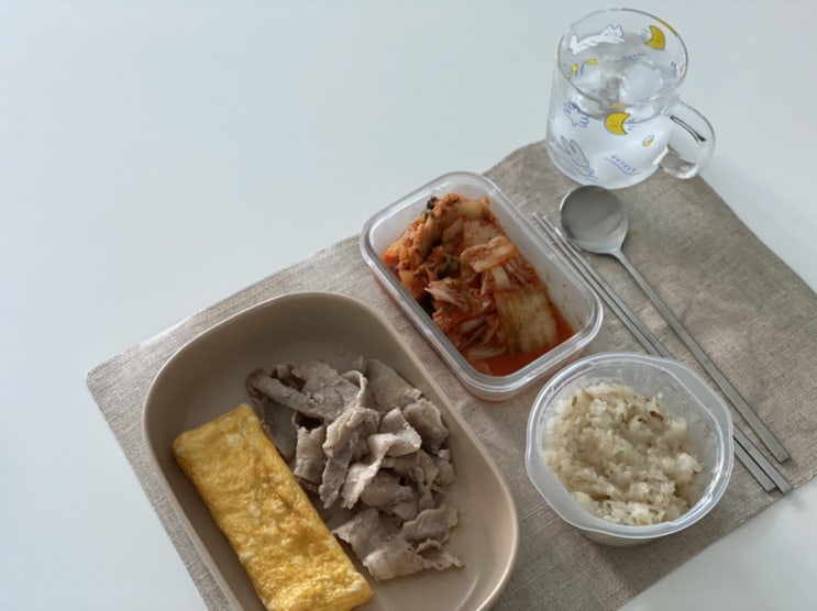  210809 계란말이, 대패삼겹살, 목살샐러드,부대찌개, 유부초밥, 닭갈비 해먹고 모바일 동물의 숲 게임하기