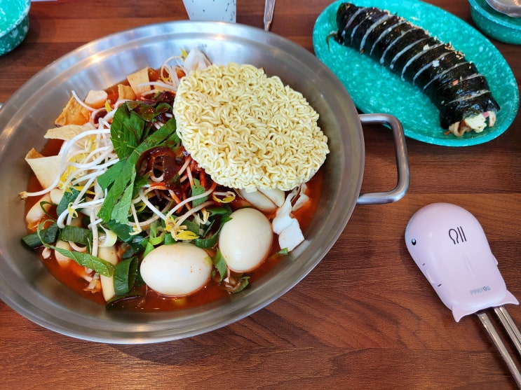  기흥 리빙파워센터 강아지 동반 (스벅 / 미치닥떡볶이)