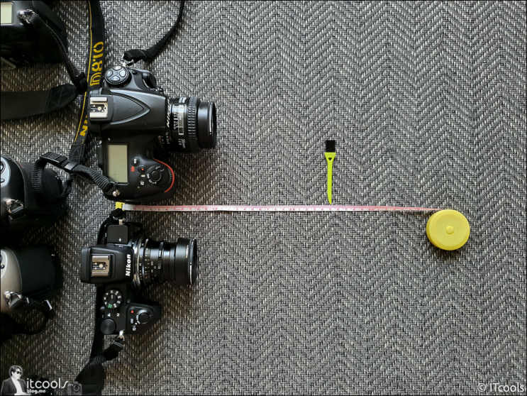  DSLR 미러리스 필름 카메라와 피사체 거리 측정을 위한 거리기준 마크