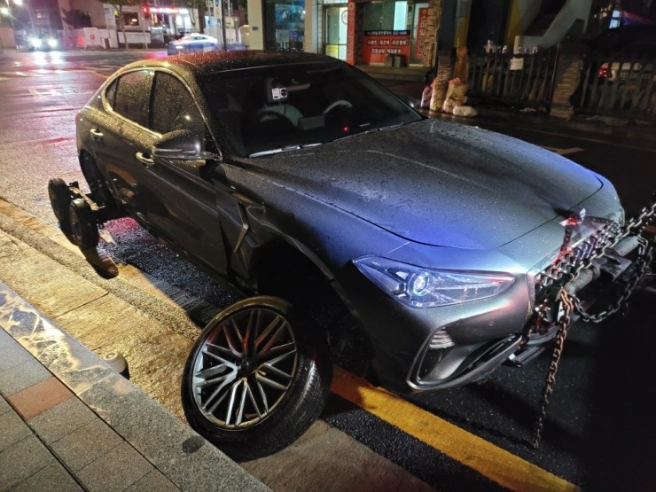  HJ모터스 차량사고 견인 출동까지 픽업 딜리버리 서비스 제네시스 G70 하체사고 견인 수리 중고부품수리(경기광주공업사,경기용인공업사,경기성남공업사,경기분당공업사,광주공업사,용인공업사,성남공업사,이천공업사,여주공업사,문형리공업사,1급공업사,경기광주1급공업사,경기용인1급공업사,분당1급공업사,성남1급공업사)