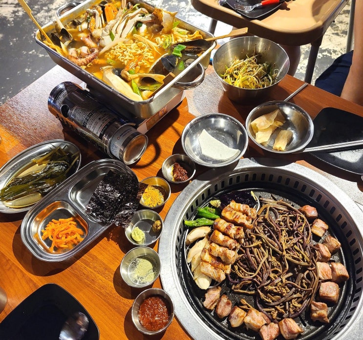  서면 전포 고기집 구덕포끝집고기_ 삼겹살과 끝집라면 맛집