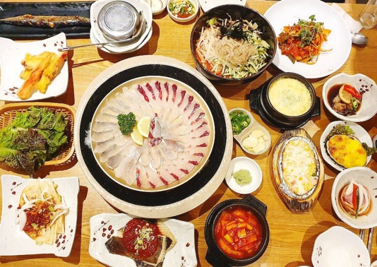 대구 칠곡 물회 맛집 : 삼거리 회타운 / 칠곡 운암지 회 맛집 / 구암동 물회 맛집 / 기본찬이 완전 많이 나오는 모임하기 좋은 횟집 대구 칠곡 물회 맛집 : 삼거리 회타운 / 칠곡 운암지 회 맛집 / 구암동 물회 맛집 / 기본찬이 완전 많이 나오는 모임하기 좋은 횟집