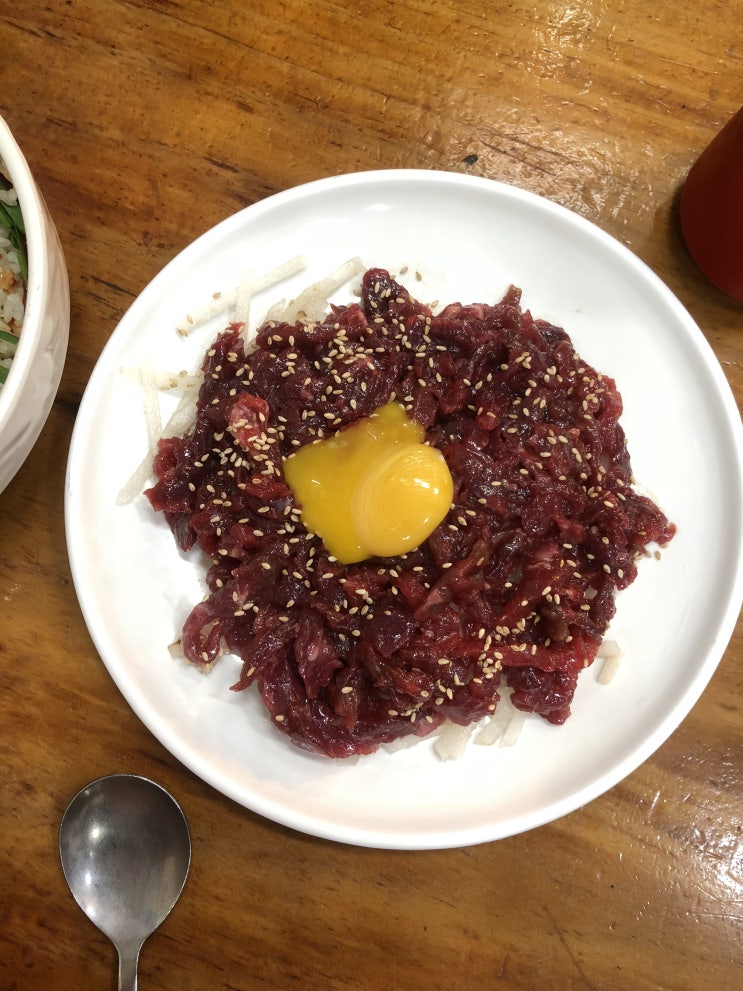  서울 종로5가 광장시장 육회 찐맛집 나주댁육회 그리고 웨이팅 많은 순희네빈대떡