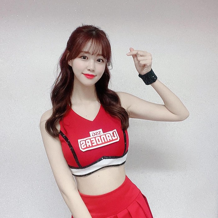 여신#307 치어리더 김도아 94년생프로필 SSG랜더스소속 비키니일상