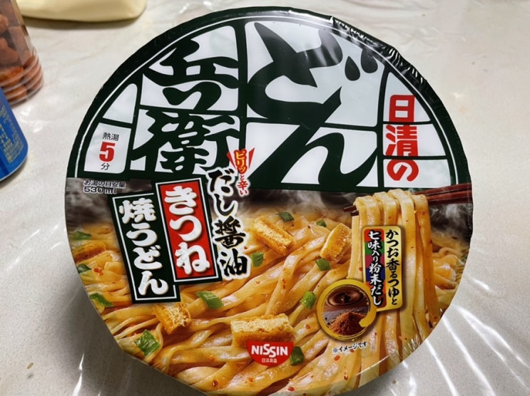  닛신 돈베에야끼우동 맛(일본 컵라면)