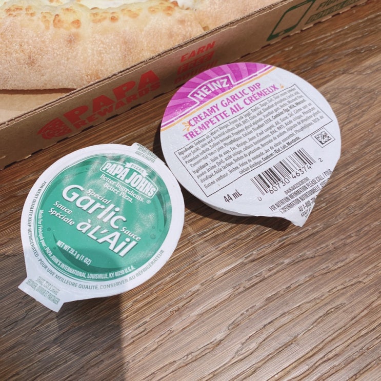  처음 먹어본 파파존스피자맛있는 디핑소스발견!! 토론토일상